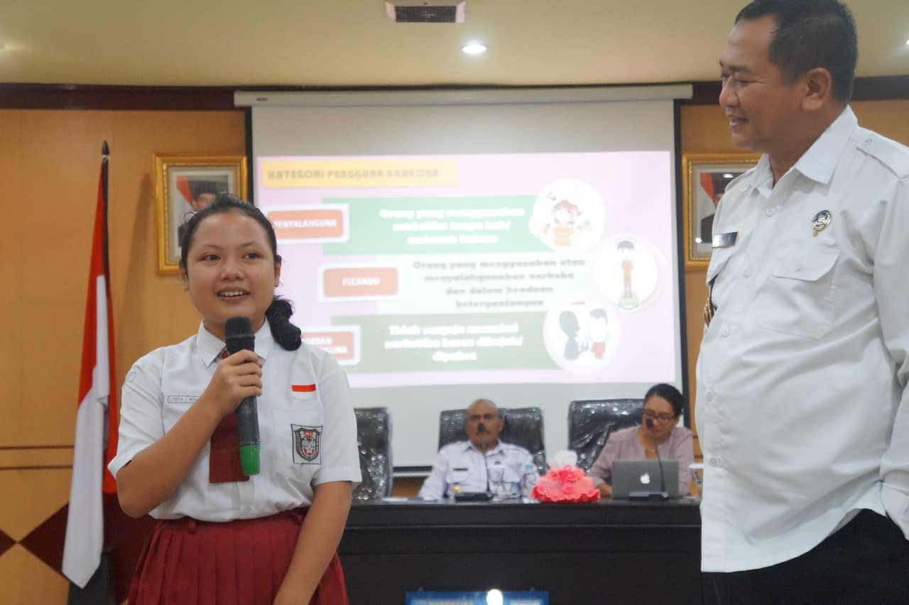 BNNP MALUKU GENCAR AJAK PELAJAR JAUHI NARKOBA