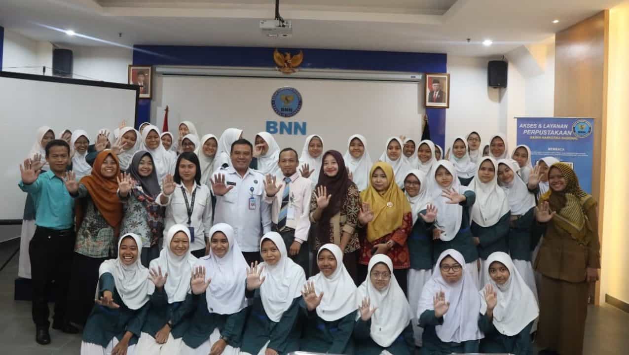 Ingin Tau Narkoba, Pelajar SMP IT Arafah Kunjungi BNN