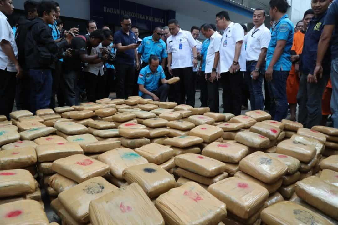 BNN RI Kembali Ungkap Dan Sita Ratusan Kilogram Ganja Dalam Truk Box Di Wilayah Lampung