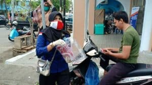BNNP Aceh : Bagikan MaskerMerahPutih, Semangat Cegah Narkoba Di Tengah Wabah Corona