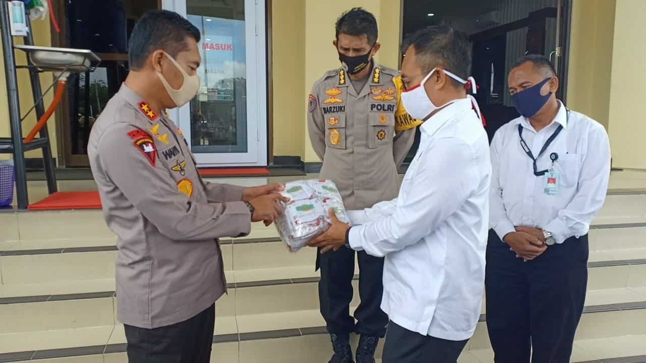 BNNP Aceh Serahkan 30.000 Masker Gratis ke Polda Aceh