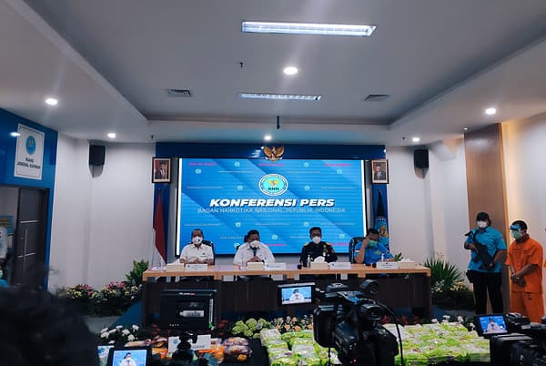 Press Release Badan Narkotika Nasional Mengenai Sindikat Jaringan Narkoba Internasional Badan Narkotika Nasiona