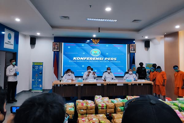 Press Release Sindikat Narkoba Internasional di Sumatera Selatan dan Aceh Press Release Sindikat Narkoba Internasional di Sumatera Selatan dan Aceh