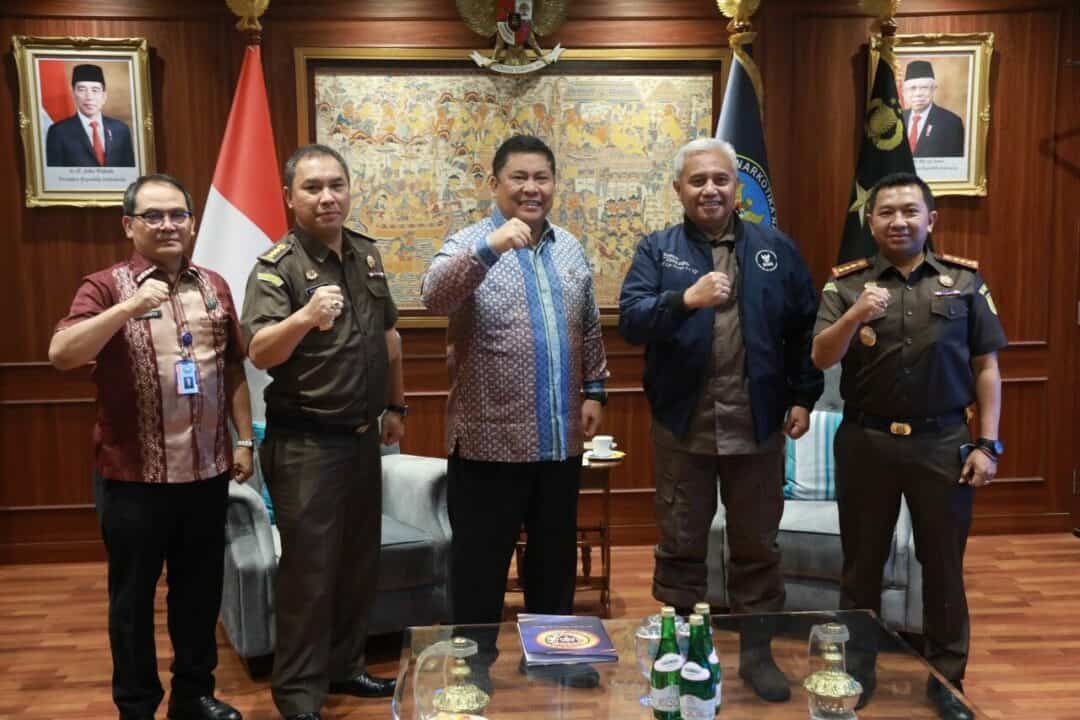 Kepala BNN RI Terima Kunjungan Silaturahmi Jampidmil