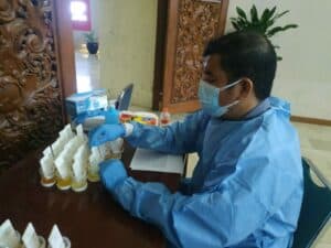 Biro Pemberitaan Sekjen DPR RI Menggelar Tes Urine bagi Pegawainya