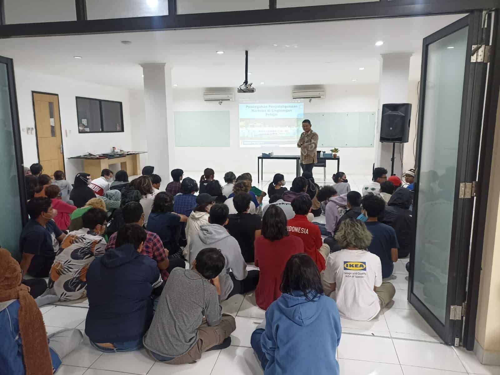 High School Hellomotion menggelar Tes Urine Bagi Siswa dan Siswi di ...