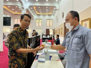 Deteksi Dini Penyalahgunaan Narkoba melalui Tes Urine bagi Pegawai Kementerian Koordinator Bidang Pembangunan Manusia dan Kebudayaan Republik Indonesia