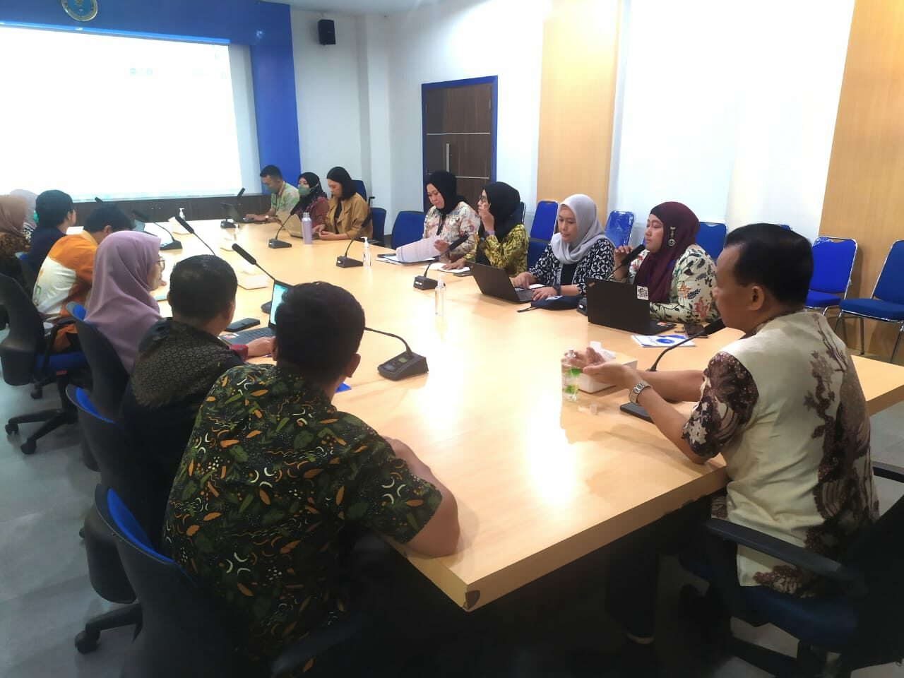 Rapat Penyusunan Juknis Pengelolaan Tanggung Jawab Sosial dan Lingkungan Koorporasi (CSR) Program Pemberdayaan Masyarakat pada Kawasan Rawan Narkoba