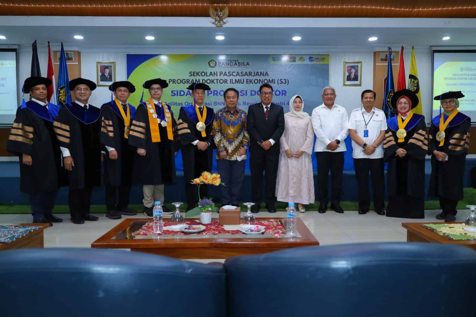 HADIRI SIDANG DISERTASI, KEPALA BNN RI BERI DUKUNGAN JAJARANNYA