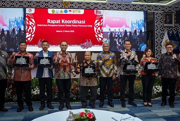 KEPALA BNN RI HADIRI RAPAT KOORDINASI PENEGAKAN HUKUM TPPU BERSAMA PPATK