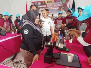 Bimbingan Teknis Life Skill Bagi Masyarakat Kawasan Rawan Narkoba di Provinsi Sulawesi Selatan