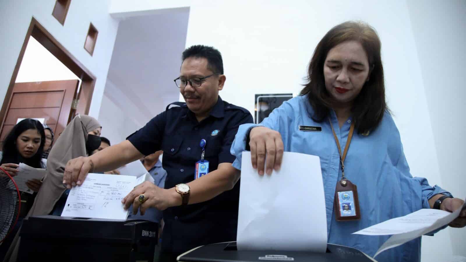TRANSFORMASI DIGITAL PENGELOLAAN ARSIP: BNN MUSNAHKAN ARSIP INAKTIF