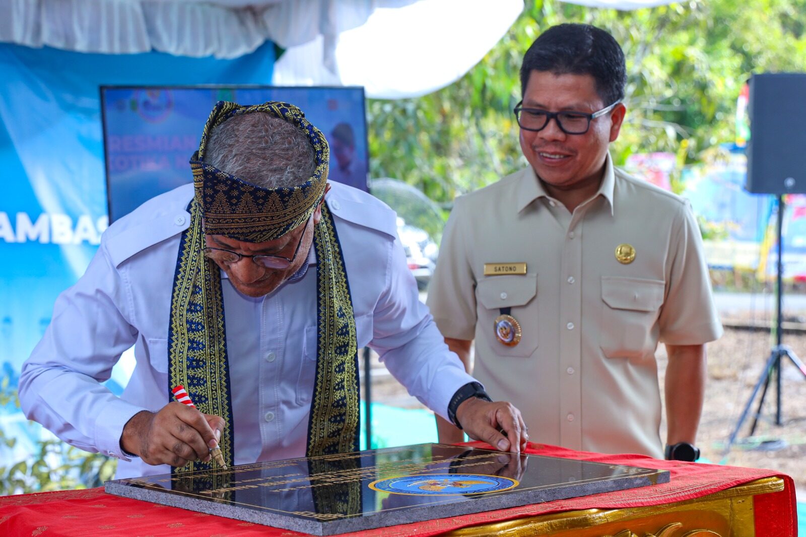 BUKTI NEGARA HADIR, KEPALA BNN RI RESMIKAN GEDUNG KANTOR BNN KOTA SAMBAS