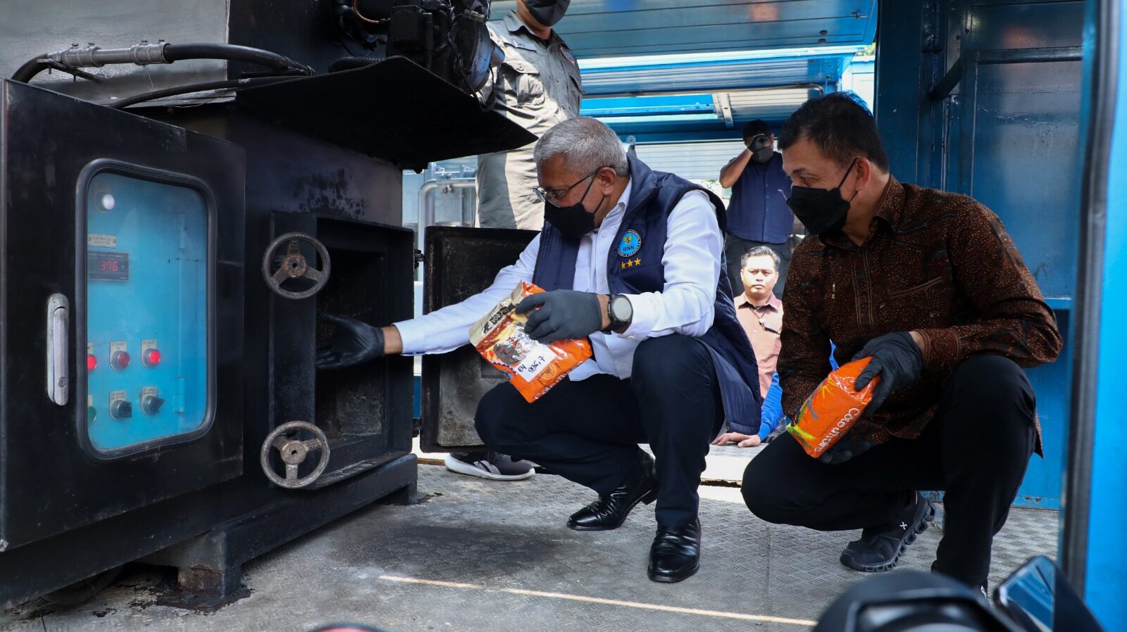 SIARAN PERS Melawan Ancaman di Tengah Kemerdekaan: BNN Musnahkan 474 Kg Barang Bukti Narkotika dan Ungkap Kasus Narkoba pada Rokok Elektrik