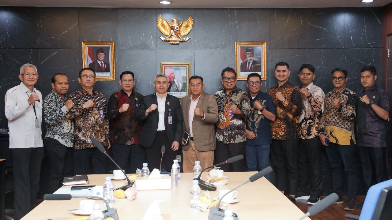 AUDIENSI BNN DAN PNP, BAHAS INOVASI ROBOT K-9 UNTUK PEMBERANTASAN NARKOTIKA