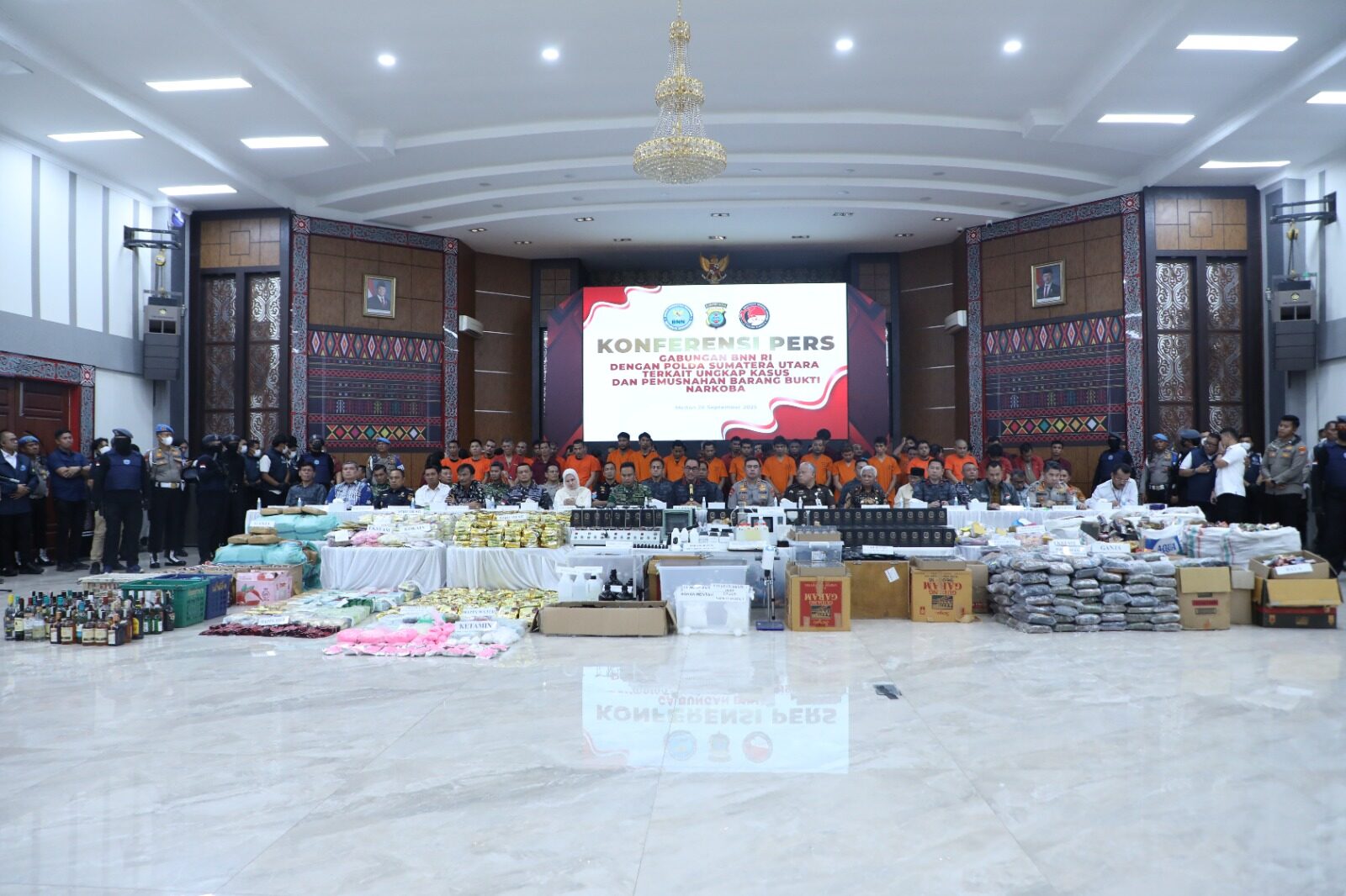PERANG MELAWAN NARKOTIKA: SINERGI TANPA BATAS, HANCURKAN JARINGAN SINDIKAT NARKOTIKA