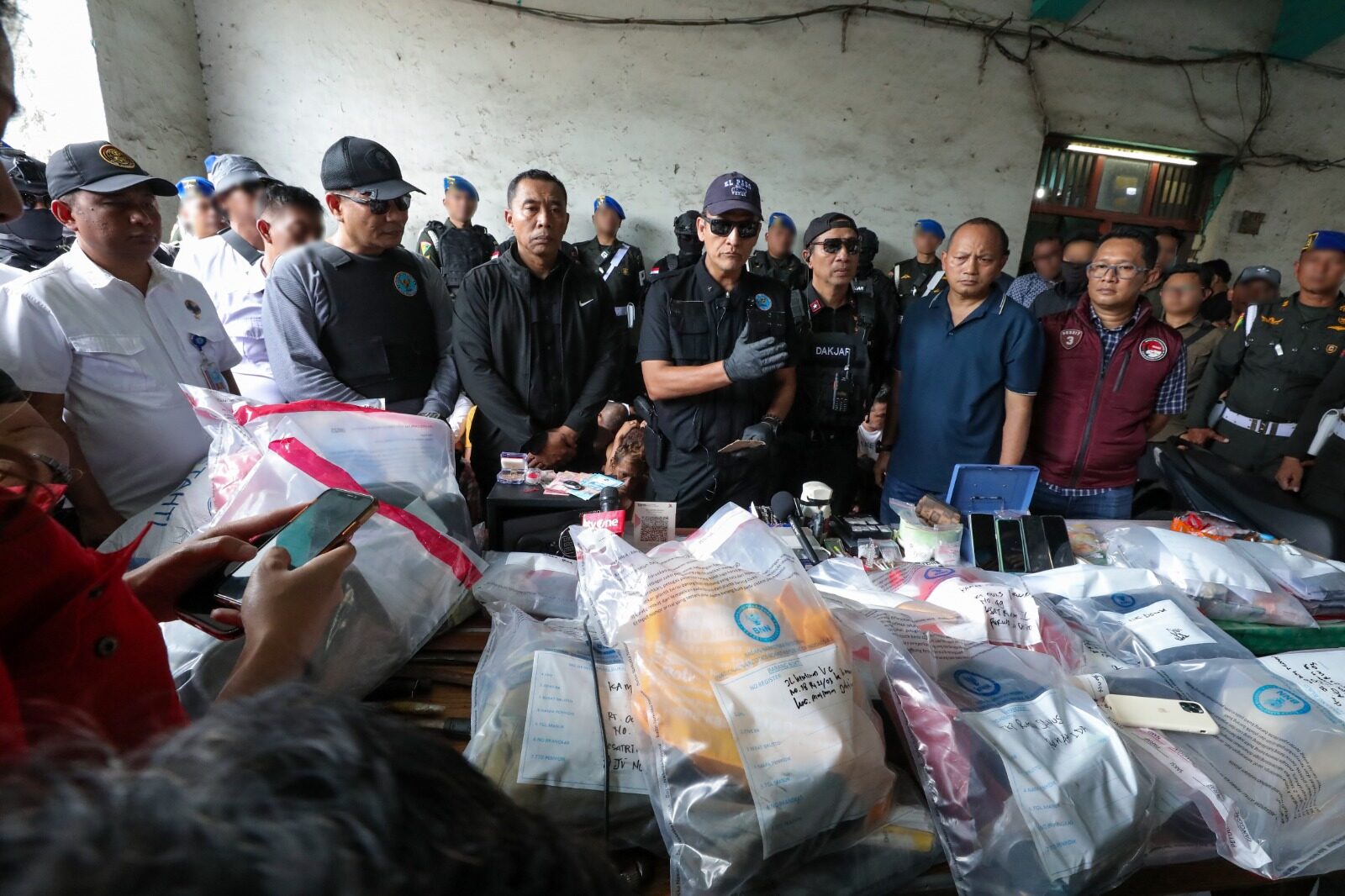 BNN RI OPERASI GABUNGAN DI BERLAN JAKARTA TIMUR: AMANKAN 24 ORANG, SALAH SATUNYA SEORANG BANDAR