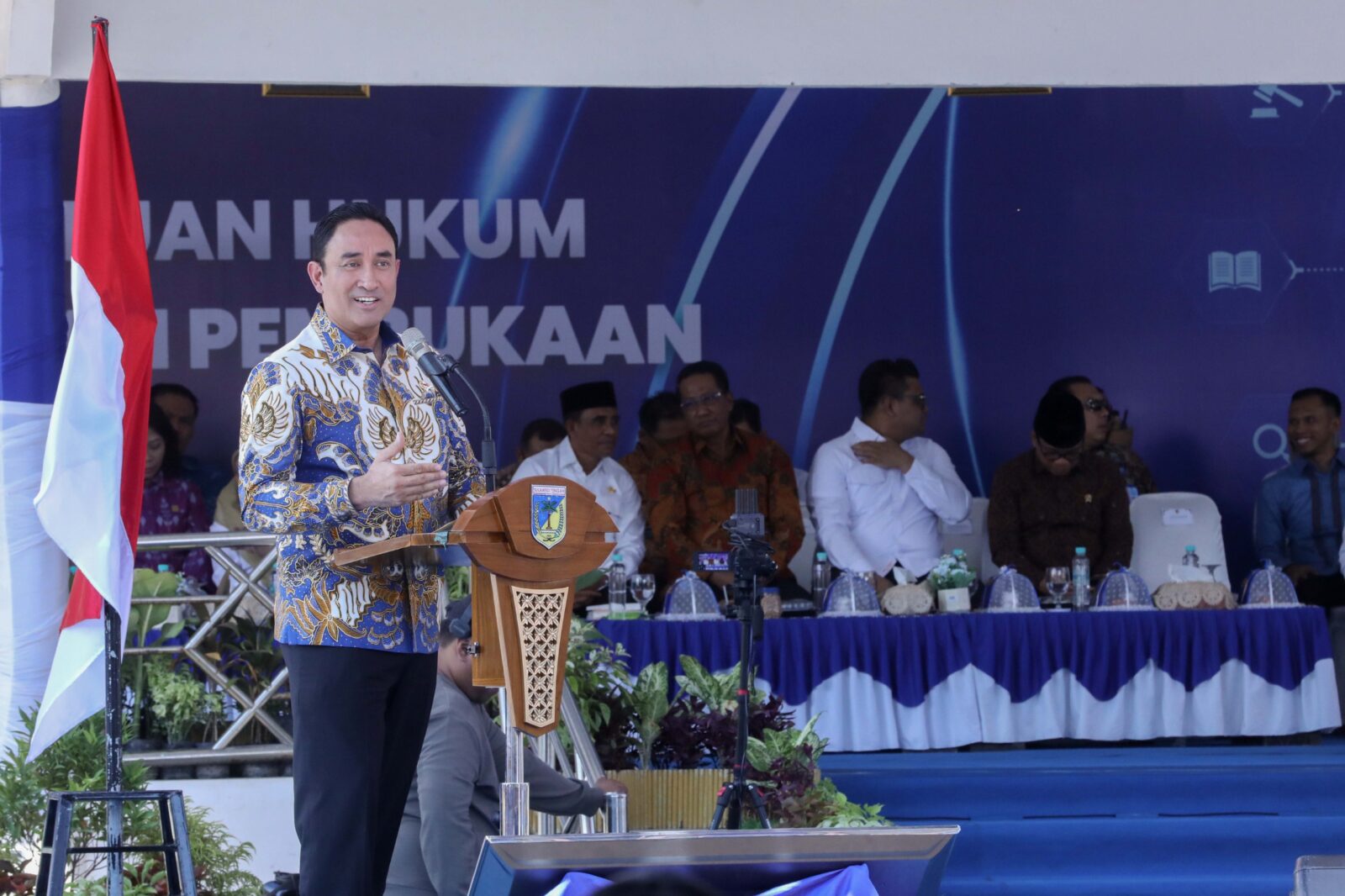 KEPALA BNN RI DUKUNG TEROBOSAN KEMENKUM RESMIKAN POSBANKUM DAN DEKLARASI DESA BERSINAR DI SULAWESI TENGAH