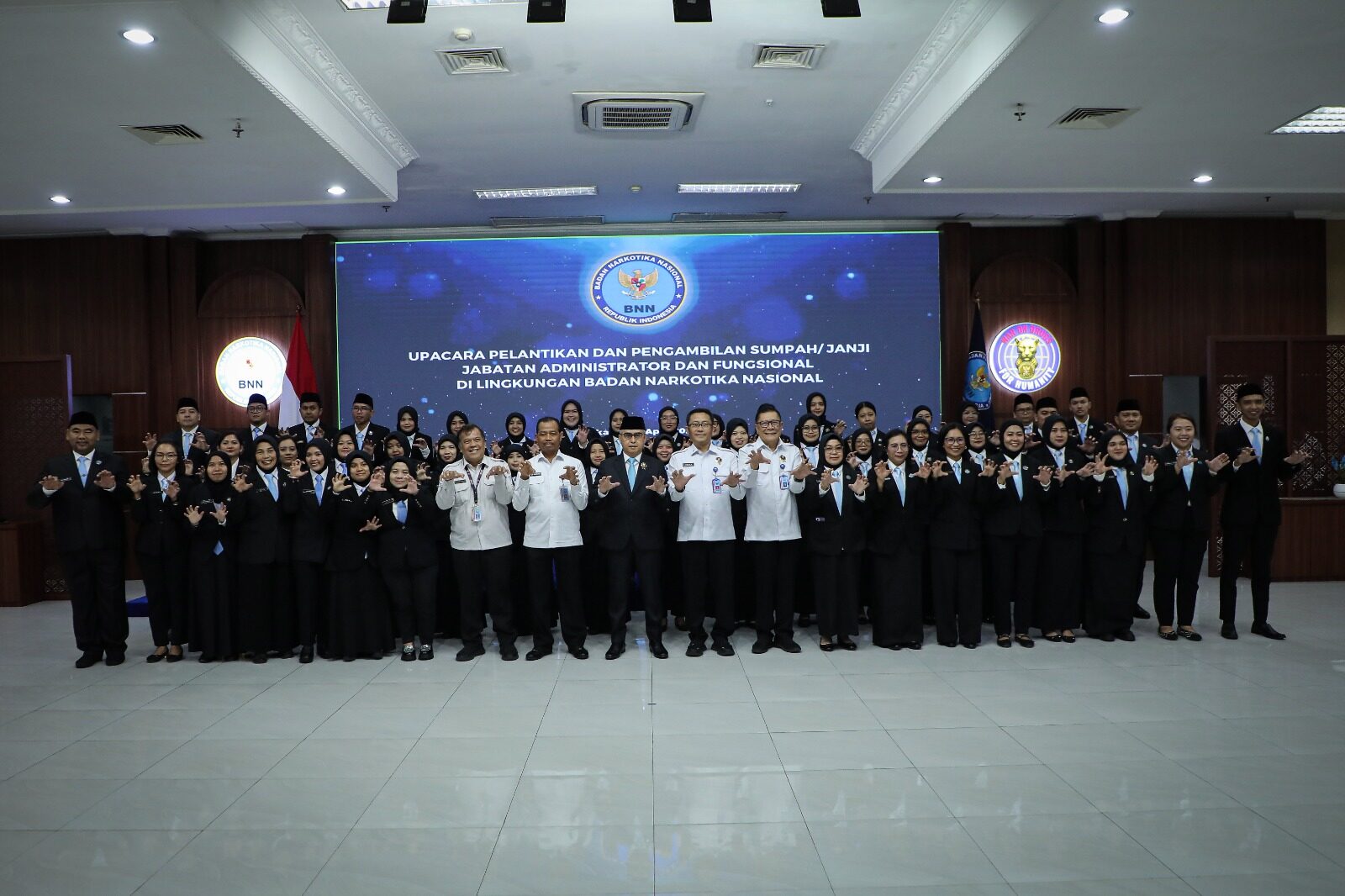 LANTIK 214 PEJABAT, BNN TEGUHKAN KOMITMEN WAR ON DRUGS FOR HUMANITY