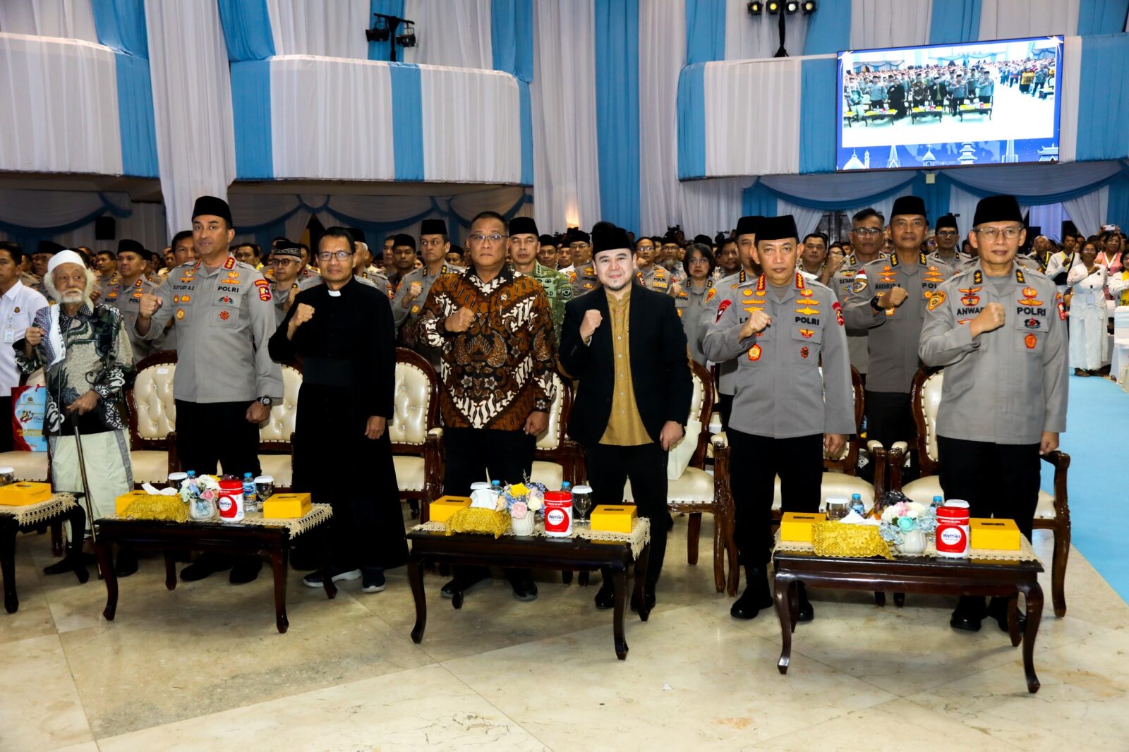 KEPALA BNN RI HADIRI DOA BERSAMA LINTAS AGAMA SAMBUT HARI BHAYANGKARA KE-80