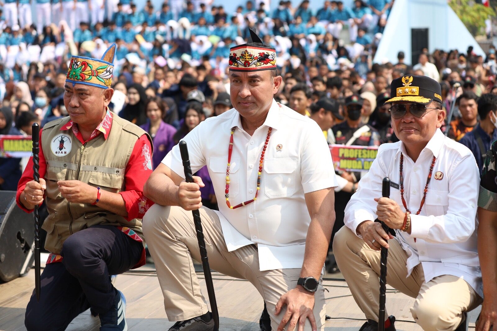 DEKLARASI AKBAR PERANG MELAWAN NARKOBA, KALTENG TEGASKAN KOMITMEN BERSAMA WUJUDKAN BUMI TAMBUN BUNGAI BERSINAR