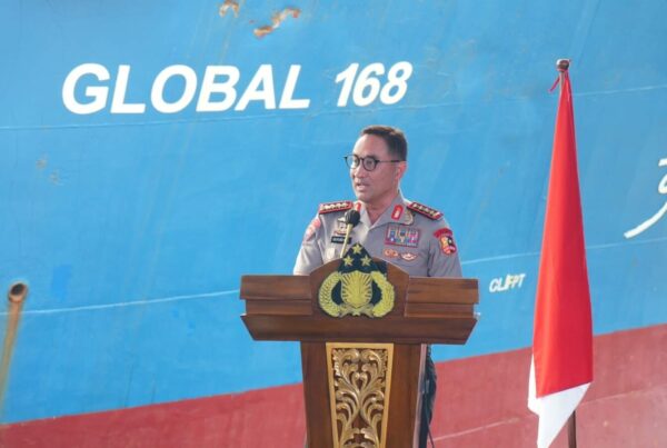 TIM GABUNGAN BNN, POLRI, SERTA BEA DAN CUKAI AMANKAN KAPAL TANKER BERMUATAN 1,16 TON KETAMINE
